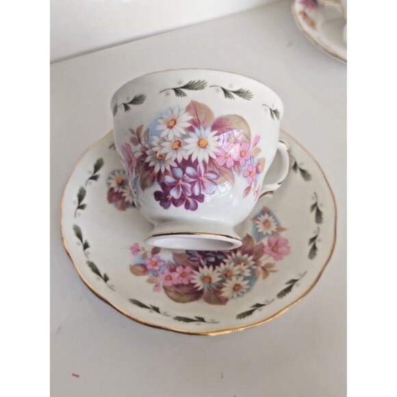 Colclough Bone China Tea Cup & Saucer (8238) Daisies - 1950's - Picture 13 of 13